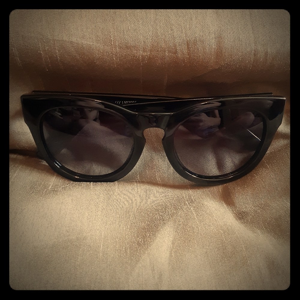Le Specs sunglasses